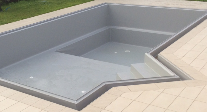 rivestimento piscina grigio chiaro
